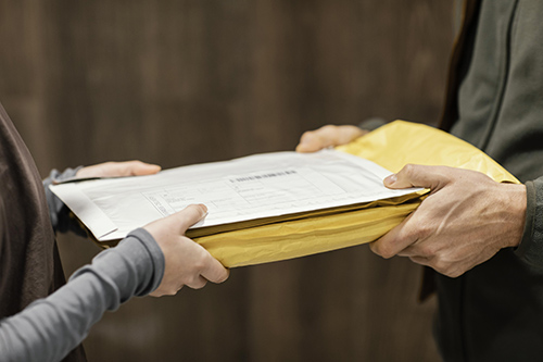 Como entregar documentos em exigência ao INSS?